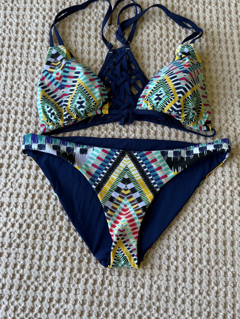 RED CARTER Azteca 2pc Bikini Swimsuit Set Women's Size Small Pre-owned